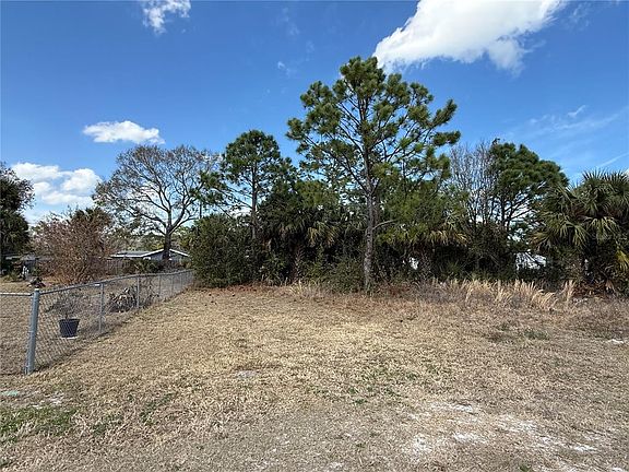 2nd image of 1069 Massey Rd #3