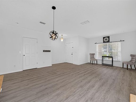 5th image of 10234 LENOX STREET