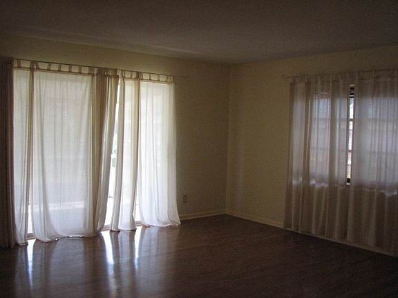 4th image of 24 Juniper Dr