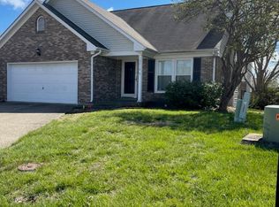 10212 Davinhurst Ct, Louisville, KY 40241
