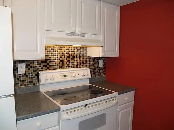 307 Gregorys Way — Photo 1