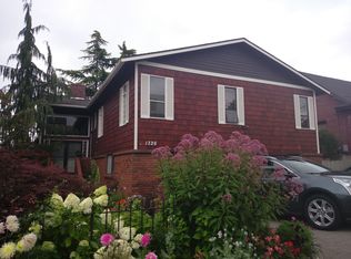 1326 42nd Ave SW, Seattle, WA 98116