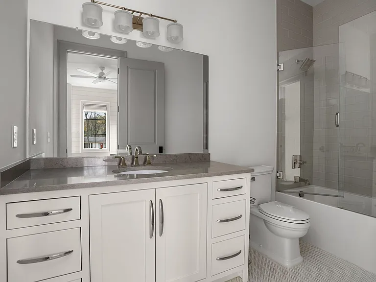 4613 Villa Green Dr — Photo 24