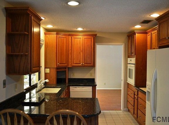 5th image of 62 Wellesley Ln