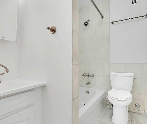 3rd image of 417 E 90th St APT 8H