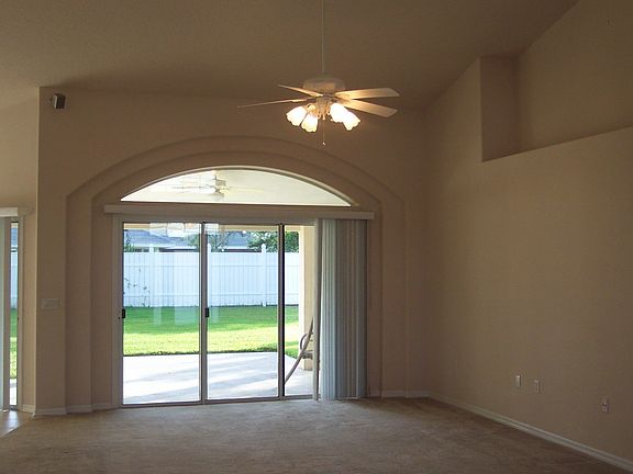 5th image of 41 Ballard Ln
