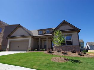 828 Hawkins Creek Dr, Jefferson, GA 30549