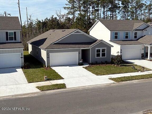 2nd image of 14712 MACADAMIA Lane #28
