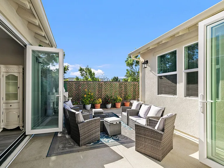 81 Alienta Ln — Photo 13