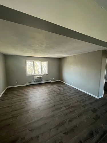 3105 24th St Photo 1