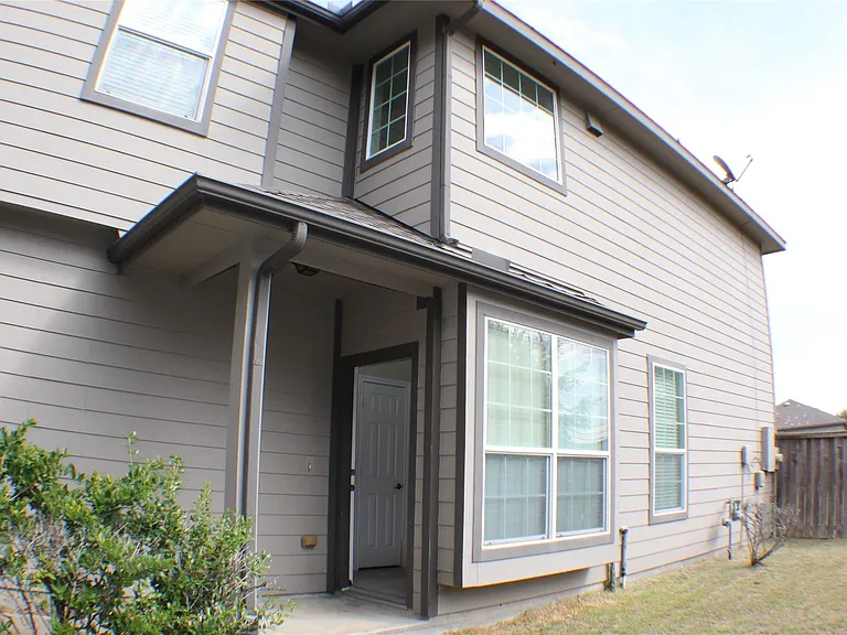 6431 Densberry Ln — Photo 6