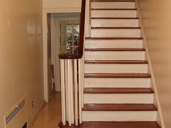 Beautiful Entrance Foyer