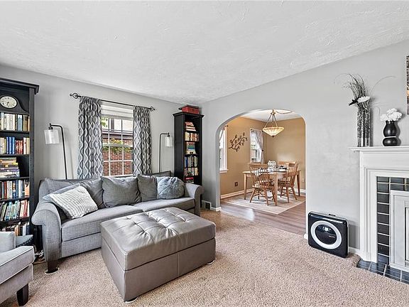 5th image of 1667 Glenmount Ave