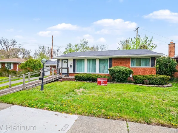 20421 Kenmore Ave, Harper Woods, MI 48225