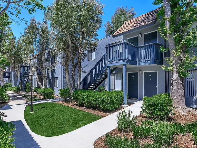 Maya Linda Apartments — Photo 2
