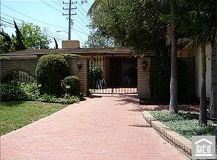 201 Loyola Rd, Costa Mesa, CA 92626