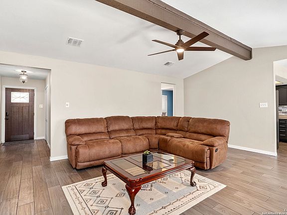 3rd image of 6750 Country Field Dr