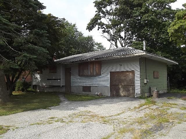 1st image of 22 Glenda Dr