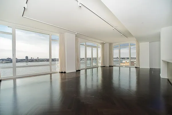 Sold by Corcoran | media 28