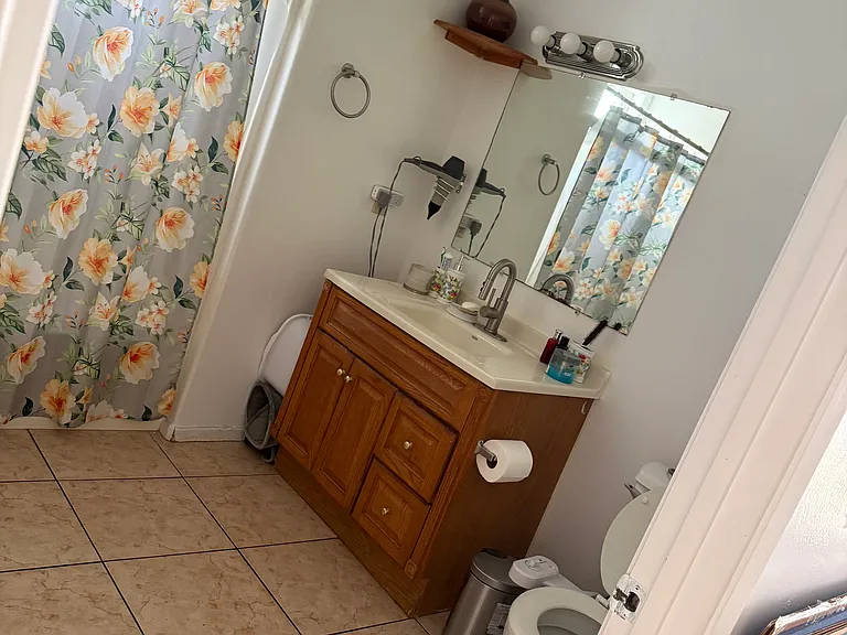 1132 Persimmon Ave #E — Photo 3