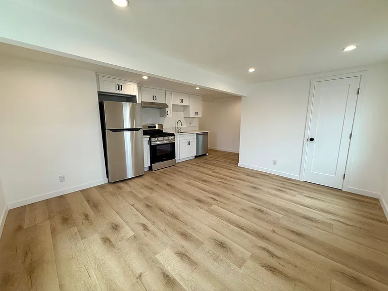 1021 Venice Blvd #&-1454 — Photo 7