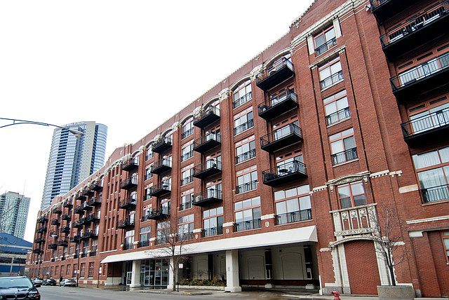 1st image of 360 W Illinois St APT 7G