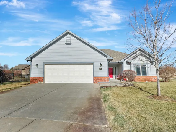 4 N Willow Creek Ct, Valley Center, KS 67147