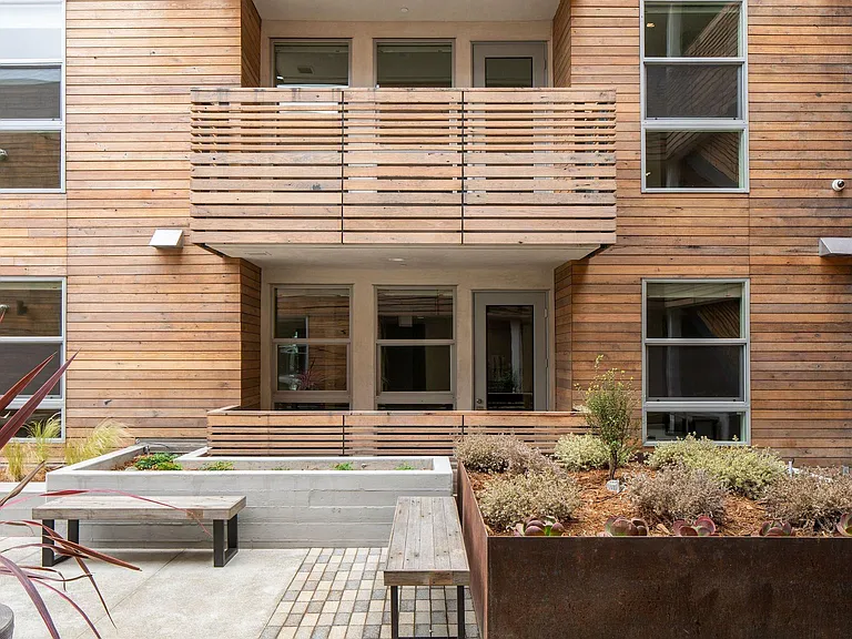 1122 Pico Blvd — Photo 46
