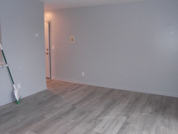 2nd image of 7060 Villa Dr #6