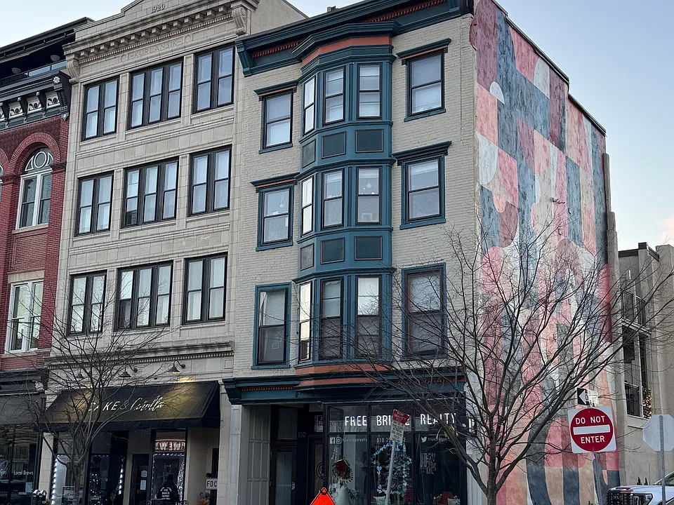 120 Northampton St #9