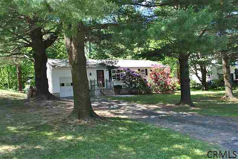 3rd image of 13 WEST Lane