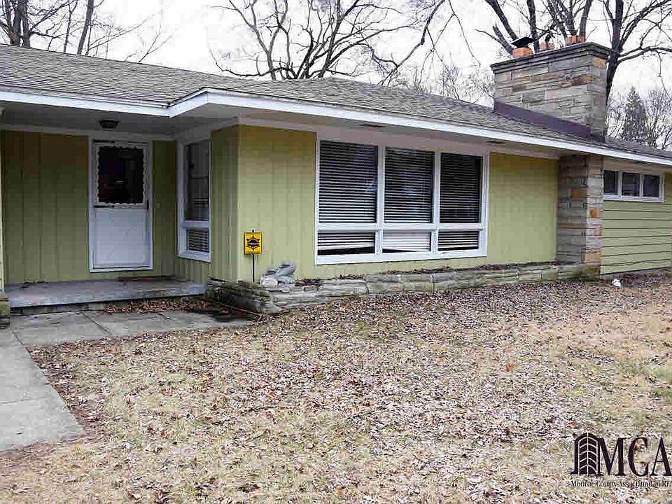 1st image of 1079 Oakmont Dr