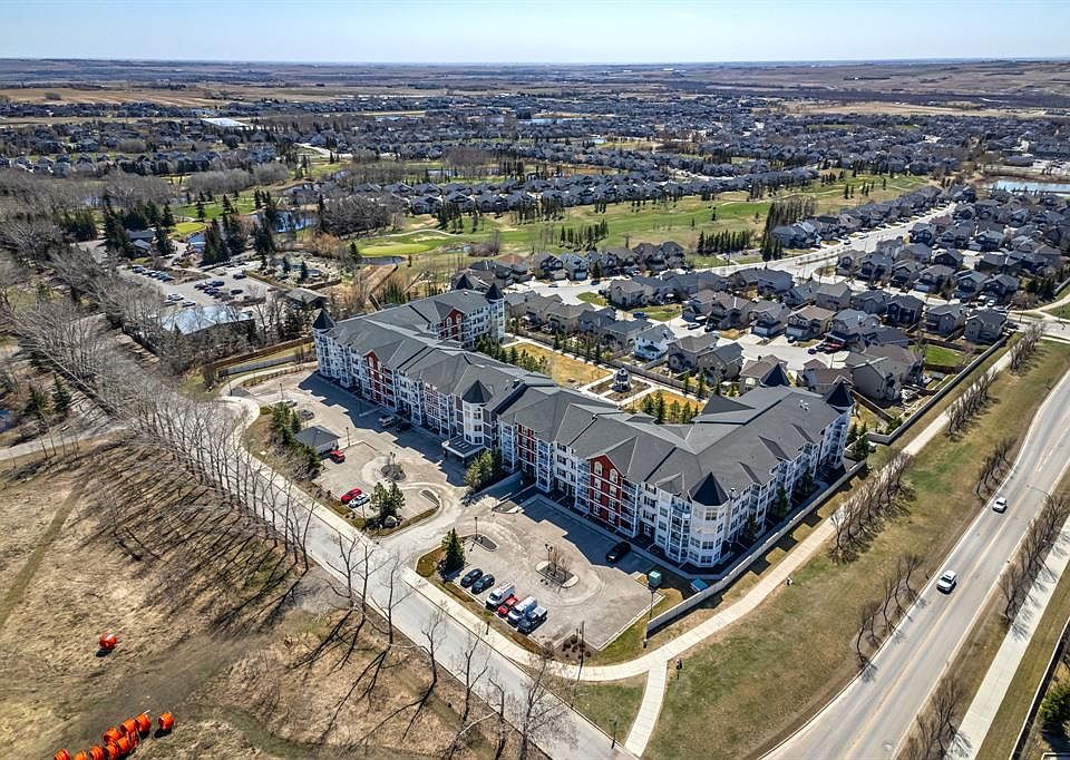 1 S Crystal Green Ln Okotoks, AB, T1S0C5 - Apartments for Rent | Zillow