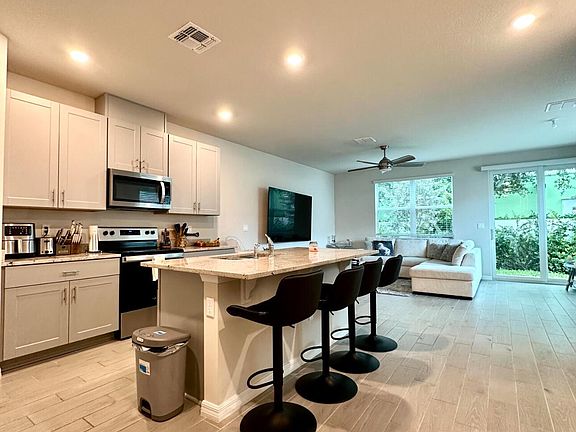 5th image of 3549 San Bernardino Way