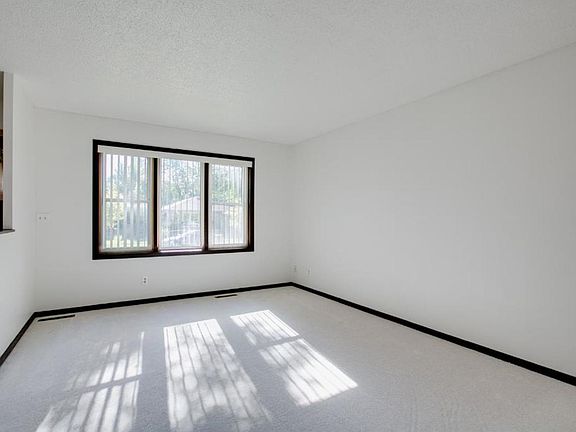 4th image of 2627 Logan Ave N
