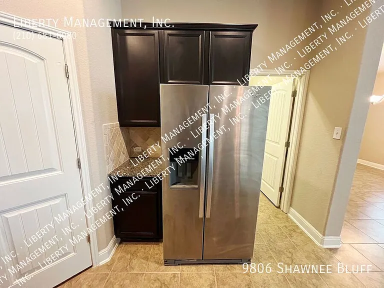 9806 Shawnee Blf — Photo 11