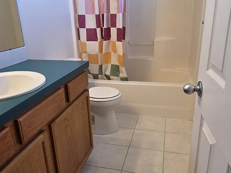 2232 Marshfield Ln — Photo 17