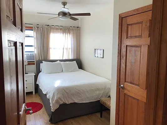 Rented by Easy Rental LLC | media 52