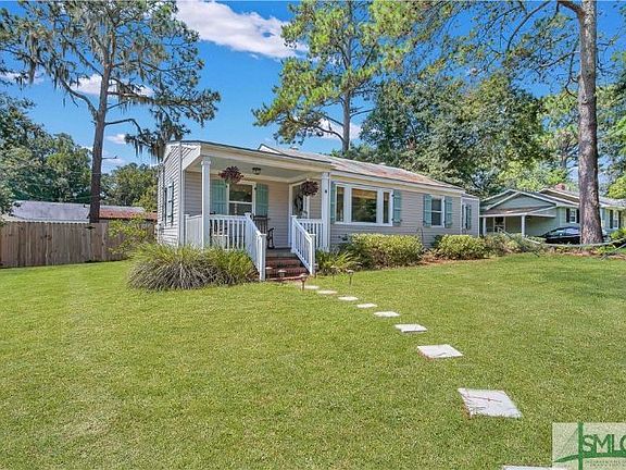 2nd image of 36 Pine Valley Rd