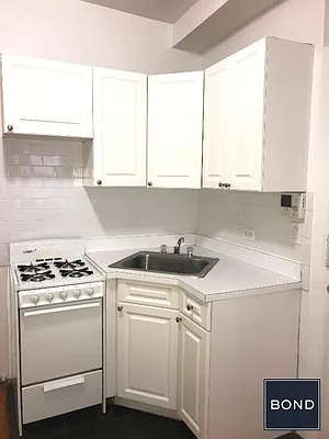 Rented by Bond New York | media 7