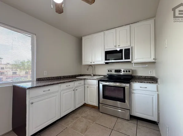 641 N 30th St, Phoenix, AZ 85008