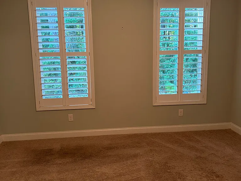 3380 Eastman Dr — Photo 8