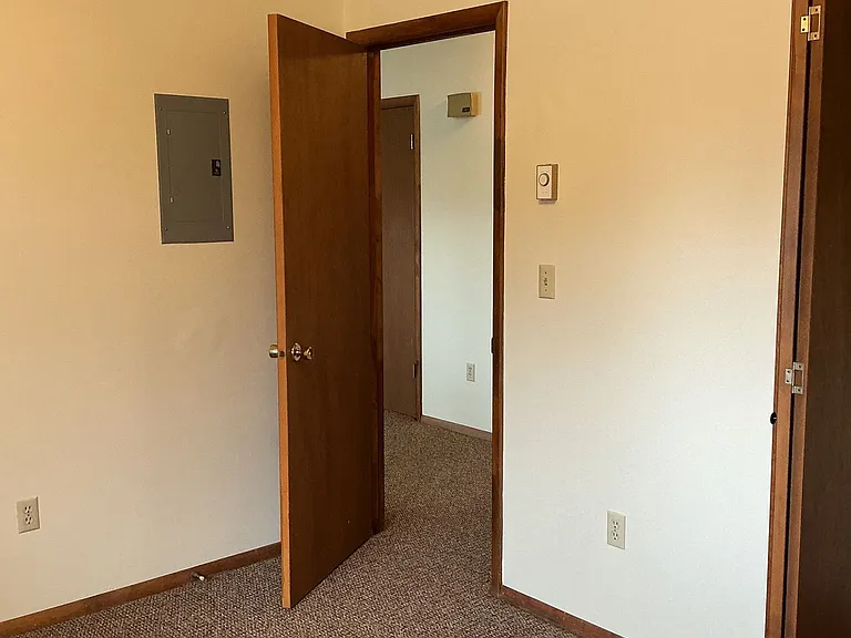 2708 W Mendenhall St — Photo 8