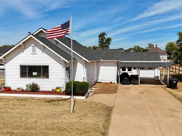 305 E Main St, Hydro, OK 73048