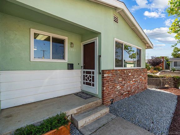 4th image of 3801 Tiara St