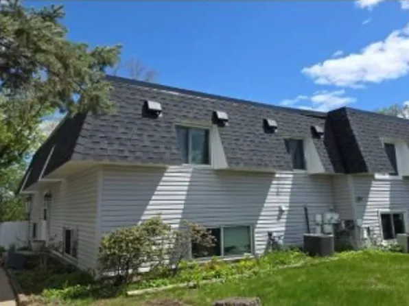 3877 Conroy Trl, Inver Grove Heights, MN 55076