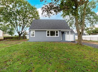 515 Fenimore Ave, North Babylon, NY 11703