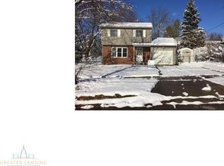 215 Lynwood Cir, Lansing, MI 48906