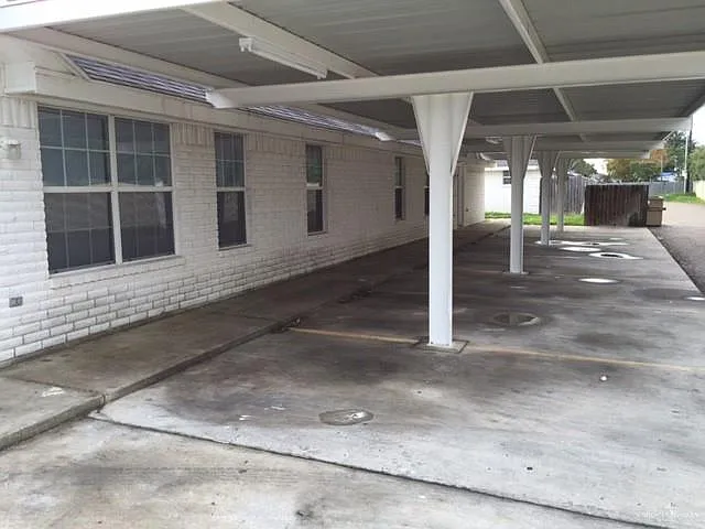 2601 Cervantes Ave — Photo 11