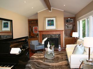 252 Gaslight Ln, San Carlos, CA 94070